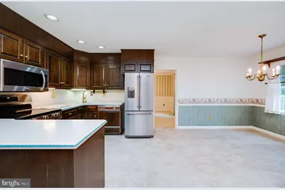 820 Apple Drive, Wyomissing, PA 19610 - Photo 6