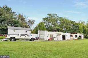 1443 Railroad Rd, Dauberville, PA 19533 - Photo 26