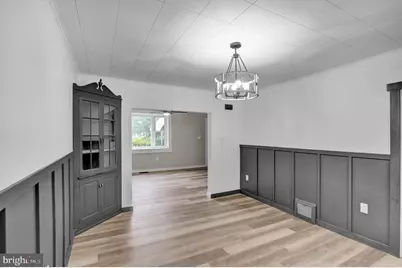 303 S 3rd Avenue, Reading, PA 19611 - Photo 6