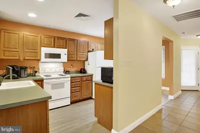 203 Oak Hill Lane, Reading, PA 19610 - Photo 6