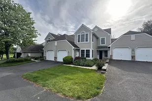 163 Hawthorne Ct, Reading, PA 19610 - Photo 2
