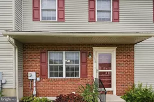 1058 Fredrick Blvd, Reading, PA 19605 - Photo 6