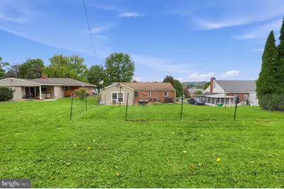 2142 Reading Boulevard, Reading, PA 19609 - Photo 28