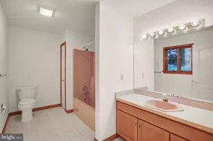 340 Mountain View Rd, Reading, PA 19607 - Photo 20