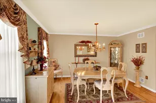 300 Elizabeth Dr, Sinking Spring, PA 19608 - Photo 10