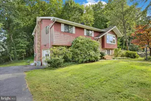 117 Anderson Ave, Reading, PA 19606 - Photo 2