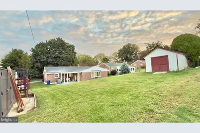 2037 Girard Avenue, Reading, PA 19609 - Photo 10