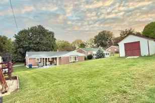 2037 Girard Ave, Reading, PA 19609 - Photo 10