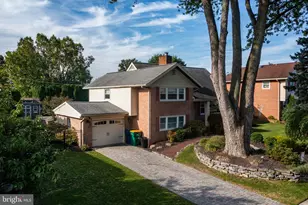 1110 Dogwood Dr, West Lawn, PA 19609 - Photo 2