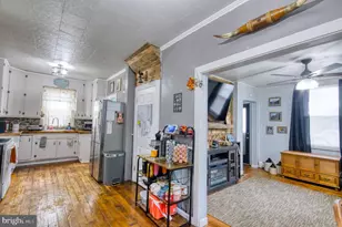 132 W Chestnut Ave, Robesonia, PA 19551 - Photo 4