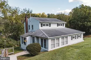 1991 Cedar Top Rd, Reading, PA 19607 - Photo 1