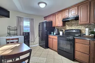 623 N 11th St, Reading, PA 19604 - Photo 12