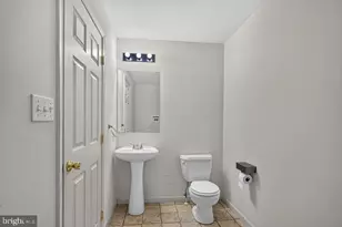 1015 Alexander Dr, Temple, PA 19560 - Photo 12
