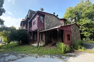 1521 Mineral Spring Rd, Reading, PA 19602 - Photo 2