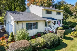 35 Peach Tree Ln, Sinking Spring, PA 19608 - Photo 2