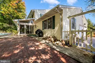 35 Peach Tree Ln, Sinking Spring, PA 19608 - Photo 6