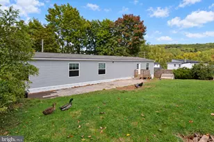 1410 Hay Rd, Temple, PA 19560 - Photo 18