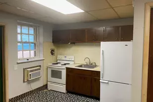 17 S 2nd St, Quakertown, PA 18951 - Photo 2