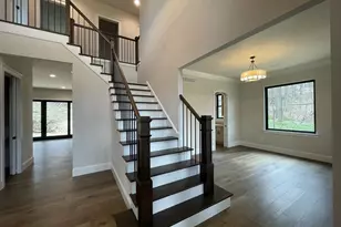 2034 Sunrise Dr, Coopersburg, PA 18036 - Photo 4