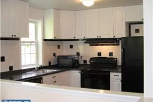 200 N Shady Retreat Rd, Doylestown, PA 18901 - Photo 2