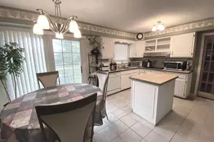 21 Joanne Rd, Southampton, PA 18966 - Photo 8