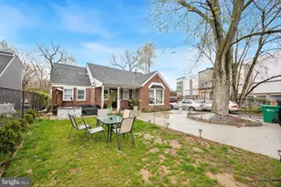 1201 Pacific Ave, Bristol, PA 19007 - Photo 2