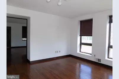 276 Woodbourne Road, Langhorne, PA 19047 - Photo 4