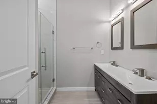 418 Jefferson Ave, Bristol, PA 19007 - Photo 6