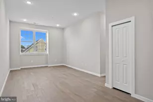 418 Jefferson Ave, Bristol, PA 19007 - Photo 8