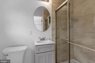 446 Pond St, Bristol, PA 19007 - Photo 18