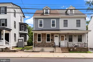 446 Pond St, Bristol, PA 19007 - Photo 4