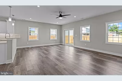 2823 Avenue E, Levittown, PA 19056 - Photo 22