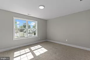 2823 Ave E, Levittown, PA 19056 - Photo 24