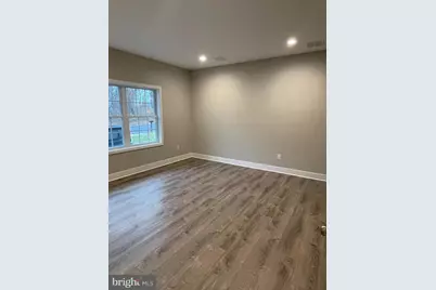 2821 Avenue E, Levittown, PA 19056 - Photo 8