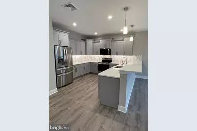2821 Avenue E, Levittown, PA 19056 - Photo 14