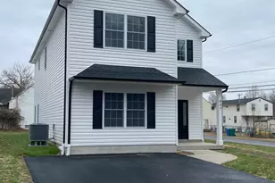 2821 Ave E, Levittown, PA 19056 - Photo 38