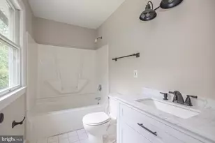 26 Bowling Green Ave, Morrisville, PA 19067 - Photo 22