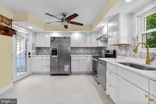 533 Avenue F, Feasterville-Trevose, PA 19053 - Photo 10