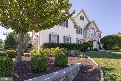 2417 April Drive, Jamison, PA 18929 - Photo 2