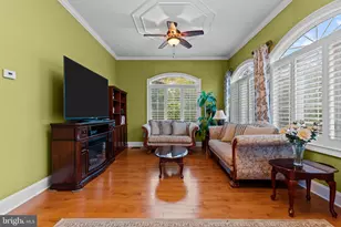 288 Jane Chapman Dr E, Newtown, PA 18940 - Photo 10