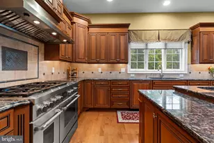 288 Jane Chapman Dr E, Newtown, PA 18940 - Photo 22