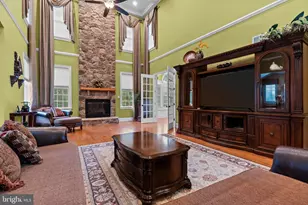 288 Jane Chapman Dr E, Newtown, PA 18940 - Photo 24