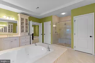 288 Jane Chapman Dr E, Newtown, PA 18940 - Photo 44