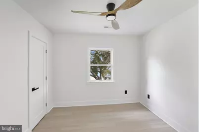 166 N Hawthorne Avenue, Langhorne, PA 19047 - Photo 18