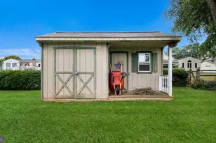 1067 Log College Dr, Warminster, PA 18974 - Photo 42