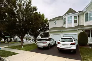 240 Honey Hollow Ln, Chalfont, PA 18914 - Photo 2