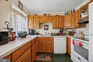 413 N Pine St, Langhorne, PA 19047 - Photo 20