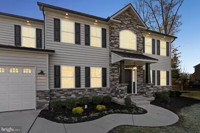 1021 W Maple Avenue, Langhorne, PA 19047 - Photo 2