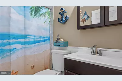 24 Chestnut Lane, Levittown, PA 19055 - Photo 10