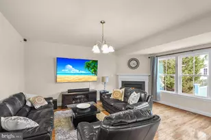 2405 Cindy Ln, Warrington, PA 18976 - Photo 12